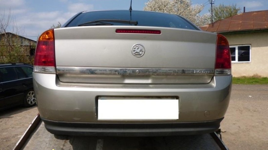 Dezmembrez Opel Vectra C