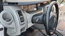 Dezmembrez Opel Vivaro Renault Trafic 2.0 cdti dci...