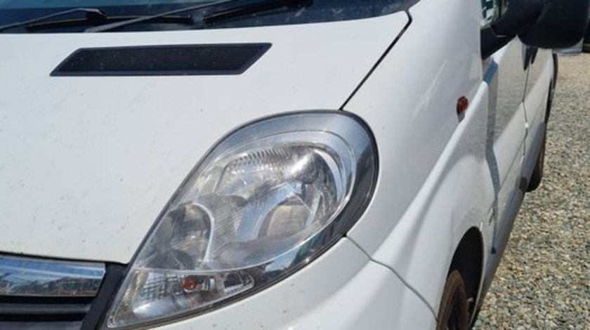 Dezmembrez Opel Vivaro Renault Trafic Primastar 1.9 2.0 cdti dci