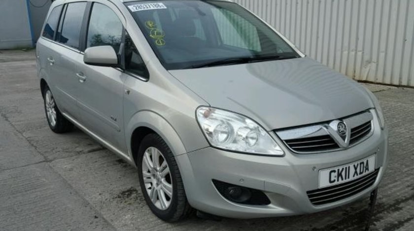 Dezmembrez Opel Zafira B, 1.8b