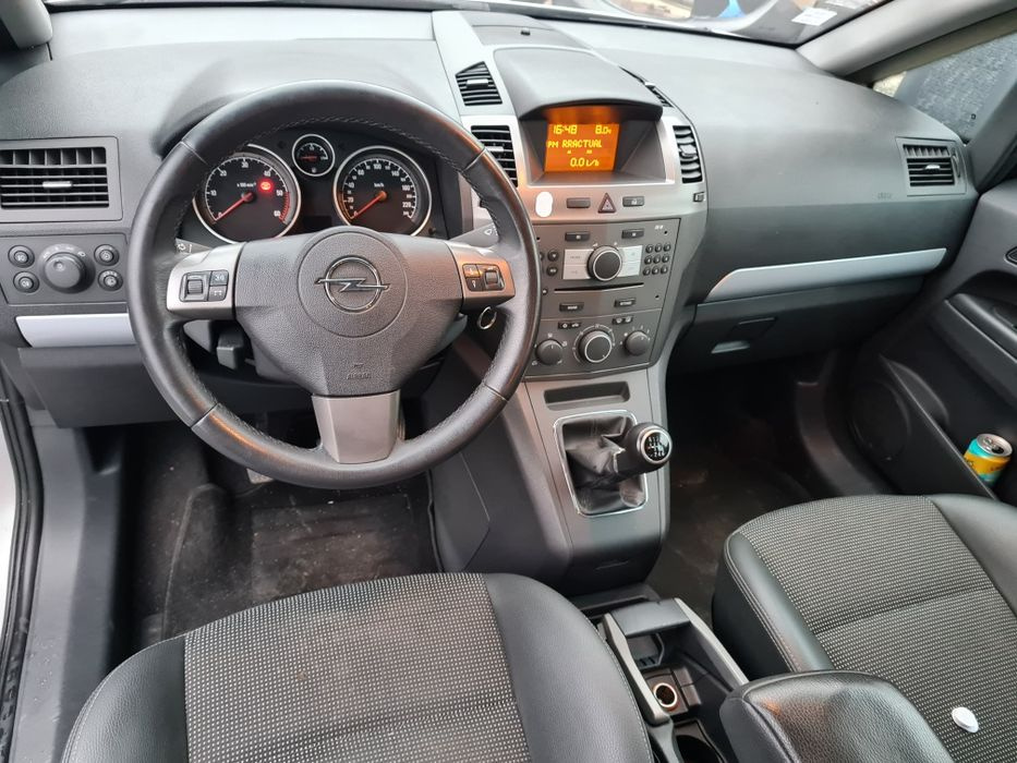 Dezmembrez Opel Zafira B 1.9 cdti Z19DT Z19DTL Z19DTH Z19DTJ