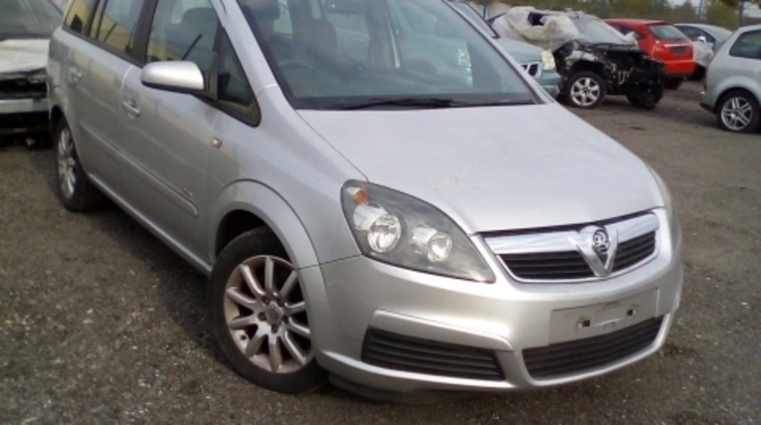 Dezmembrez Opel  Zafira B ,an 2006