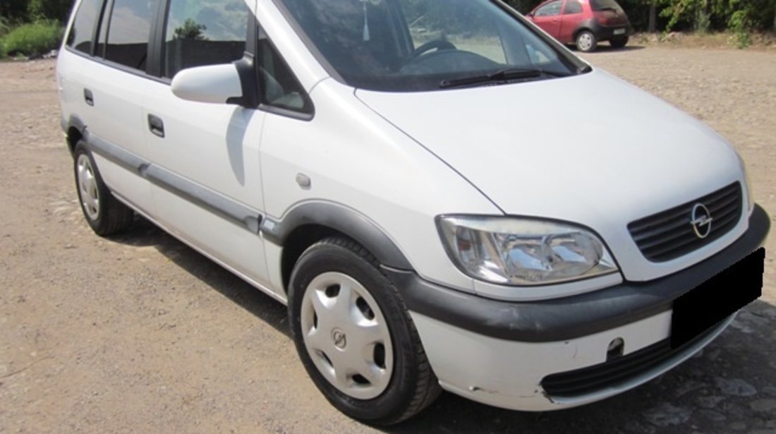 Dezmembrez Opel Zafira