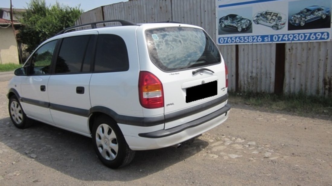 Dezmembrez Opel Zafira