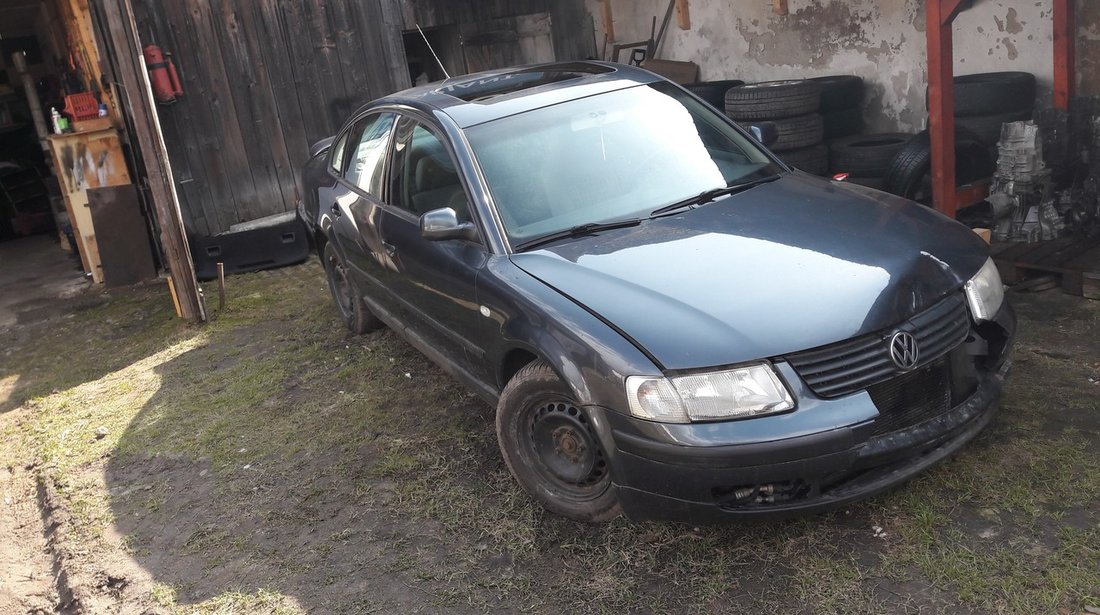 Dezmembrez passat b5 limuzina 1.9 tdi 116 cp 85 kw pompe diuze AJM ATJ