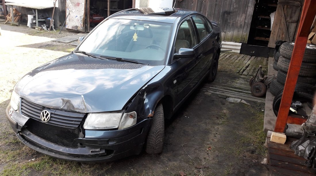 Dezmembrez passat b5 limuzina 1.9 tdi 116 cp 85 kw pompe diuze AJM ATJ