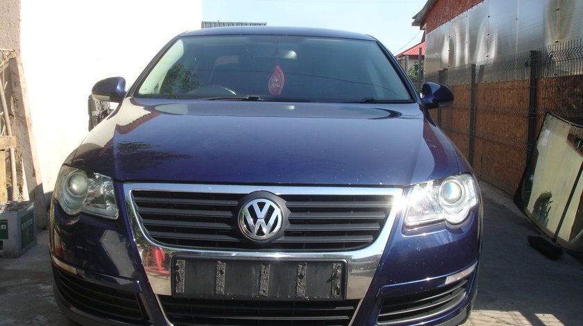 Dezmembrez passat b6 2,0 tdi