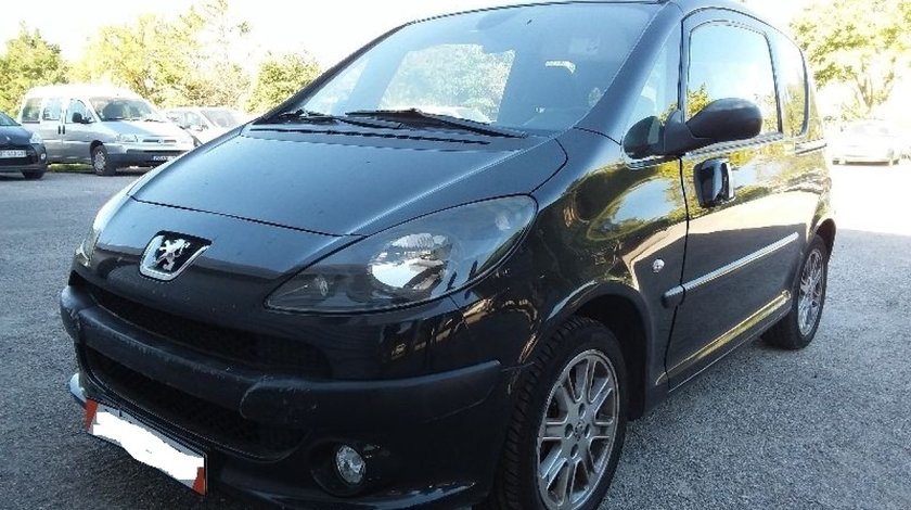 Dezmembrez Peugeot 1007, 1.6 diesel, an 2007