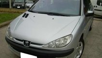 Dezmembrez Peugeot 206 1.1i, 2003