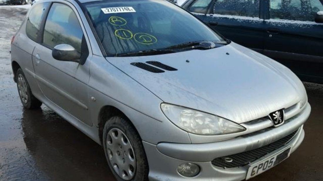 Dezmembrez Peugeot 206 1.4b 2004