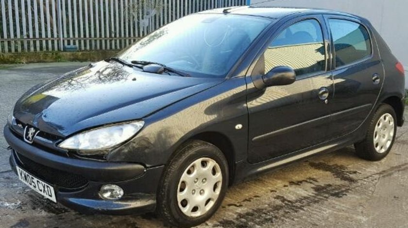 Dezmembrez Peugeot 206, 1.4benzina 2005