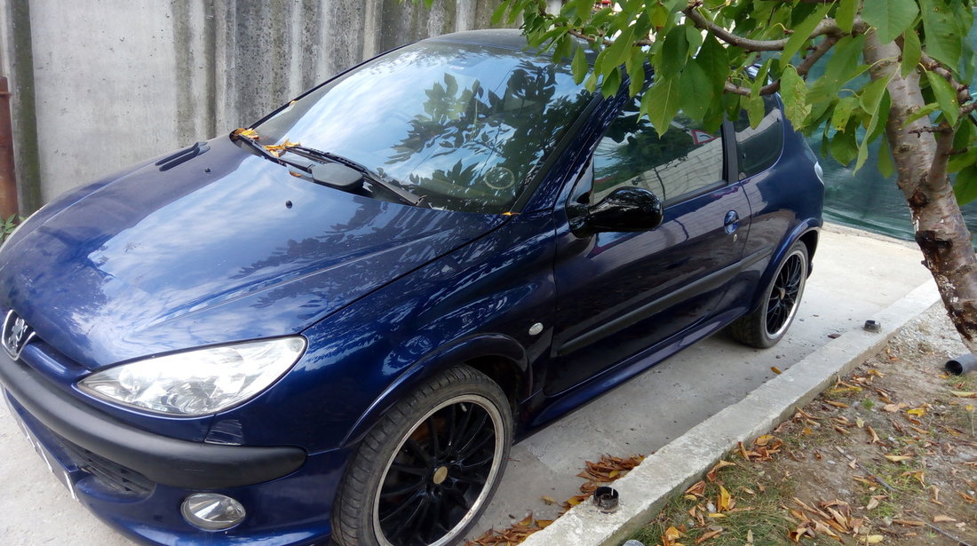 dezmembrez peugeot 206 2.0 GTI benzina,an 2001 motor EW10J4