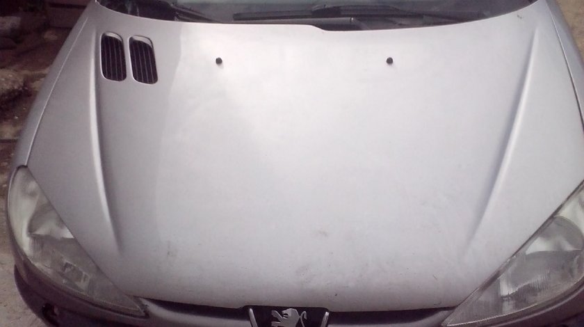 Dezmembrez peugeot 206 2 0 hdi