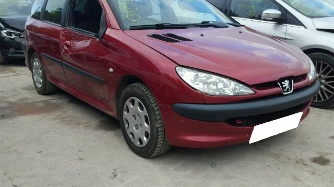 Dezmembrez Peugeot 206 an fabr. 2004, 2.0D HDi