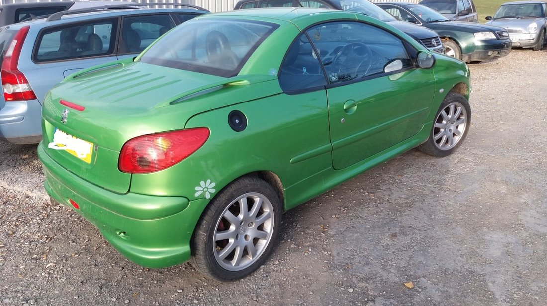 Dezmembrez Peugeot 206 CC, 1.6 benzina, an 2004