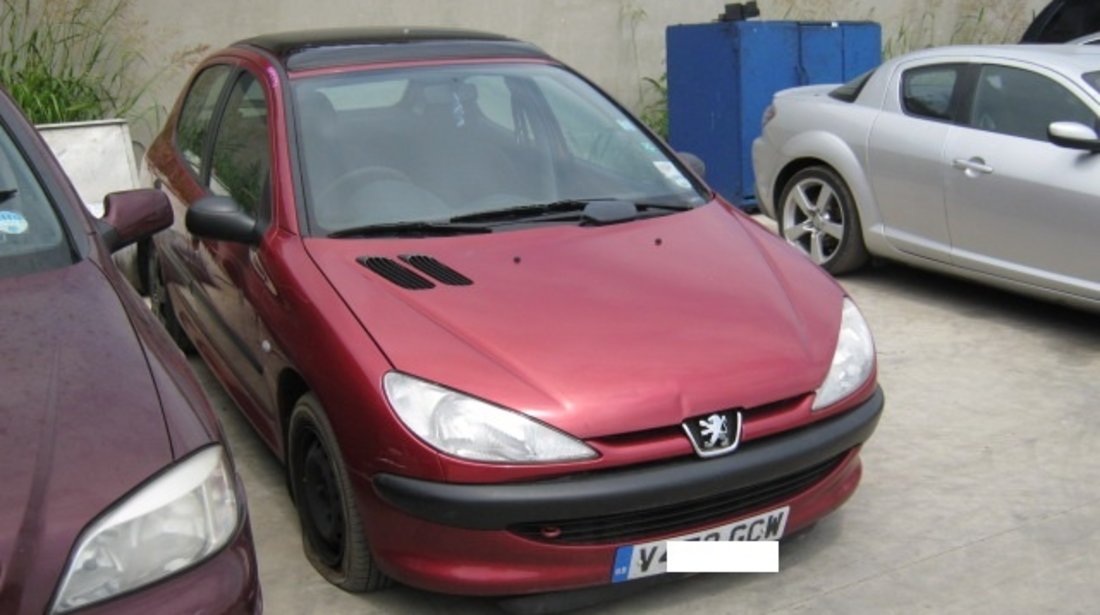 Dezmembrez Peugeot 206 din 1999, 1.9d,