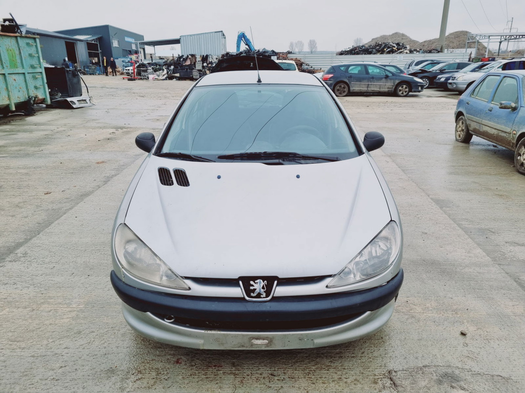 Dezmembrez PEUGEOT 206 [Fabr 1998-2009]