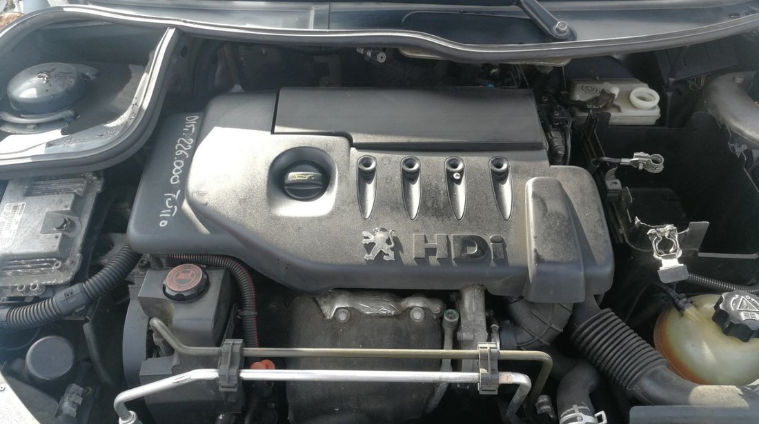 dezmembrez Peugeot 206 sw an 2004 1.4hdi tip motor 8HX