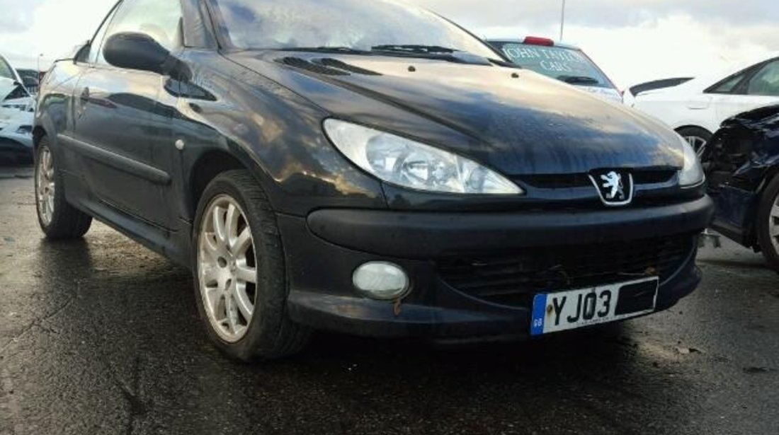 Dezmembrez Peugeot 206cc 2.0benzina