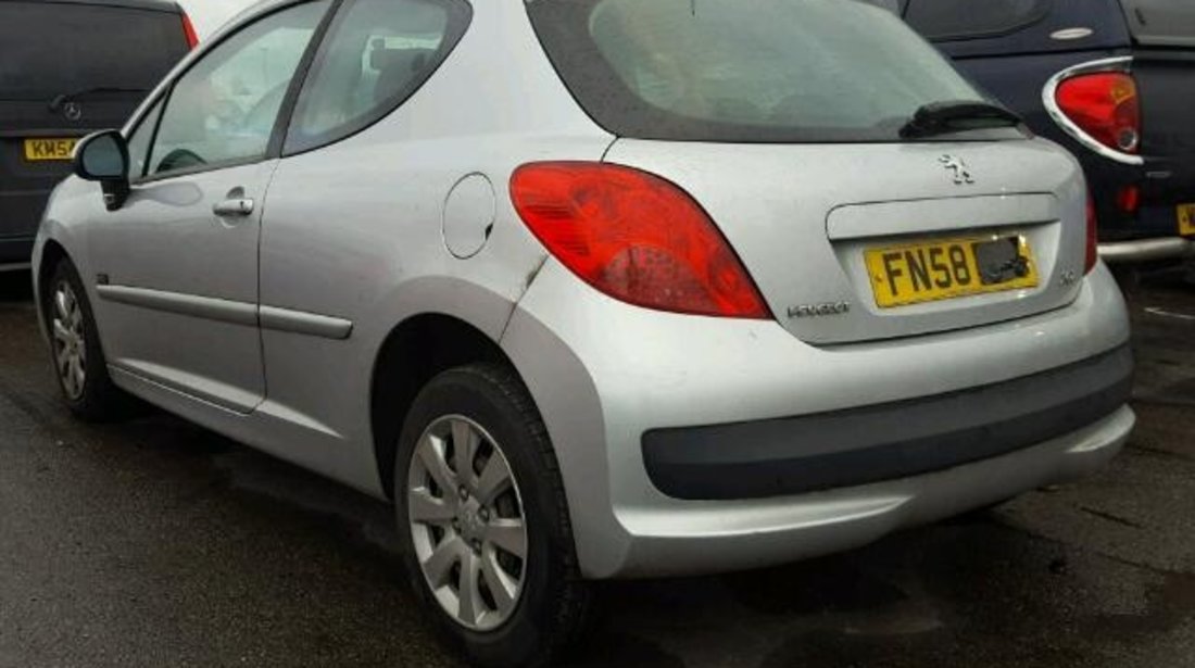 Dezmembrez Peugeot 207 1.4hdi 2008