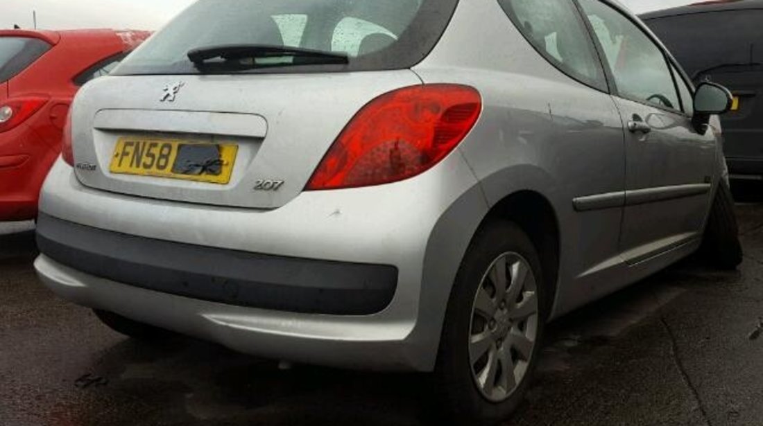 Dezmembrez Peugeot 207 1.4hdi 2008