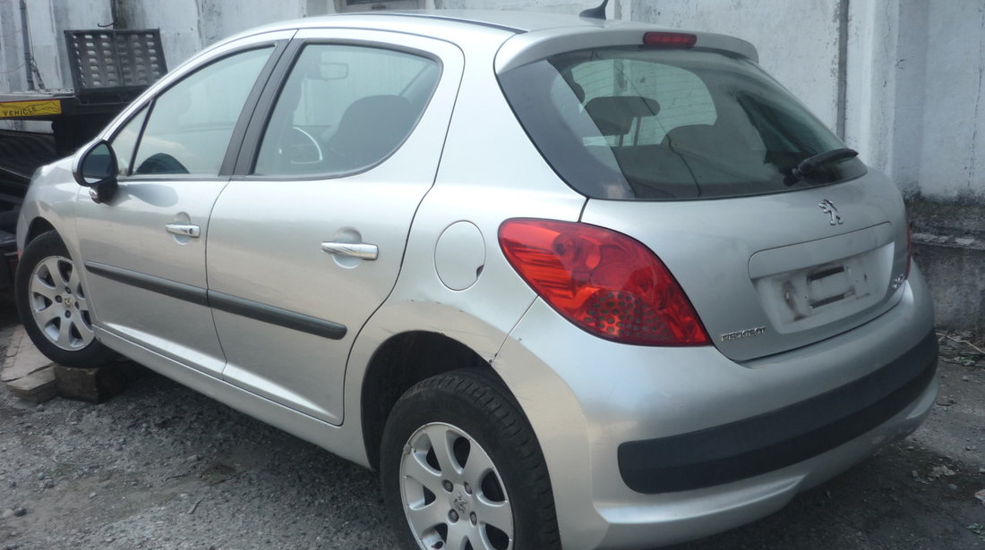 Dezmembrez Peugeot 207 1.6, 16v, cod motor FUC, an 2007