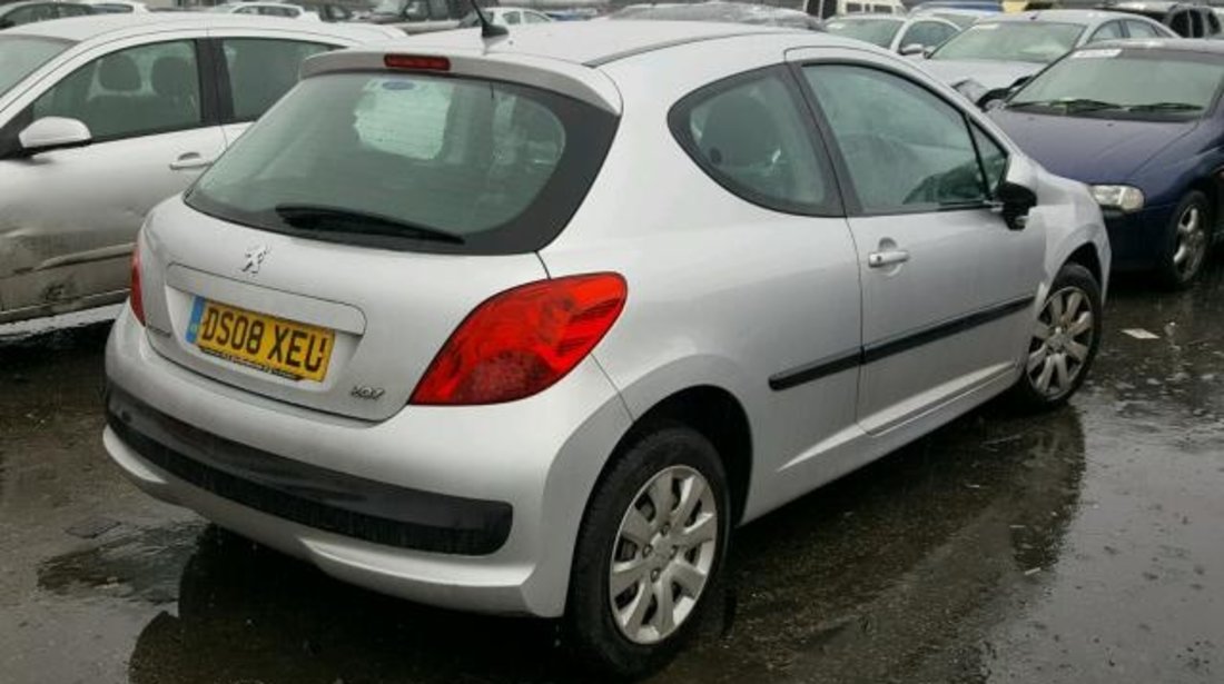 Dezmembrez Peugeot 207 1.6hdi 2008