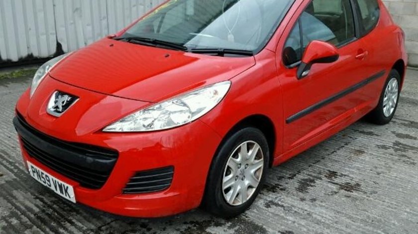 Dezmembrez Peugeot 207 2009 1.4b