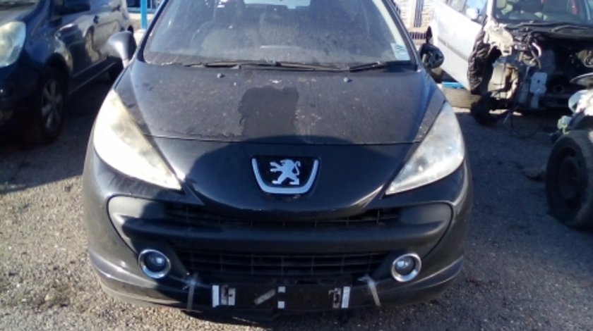 Dezmembrez Peugeot 207 ,an 2006