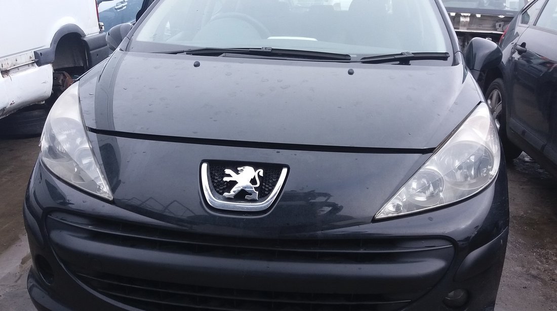 Dezmembrez Peugeot 207 an fabr. 2007, 1.4i