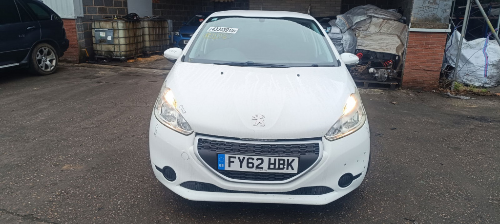 Dezmembrez PEUGEOT 208 [Fabr 2012-2024]