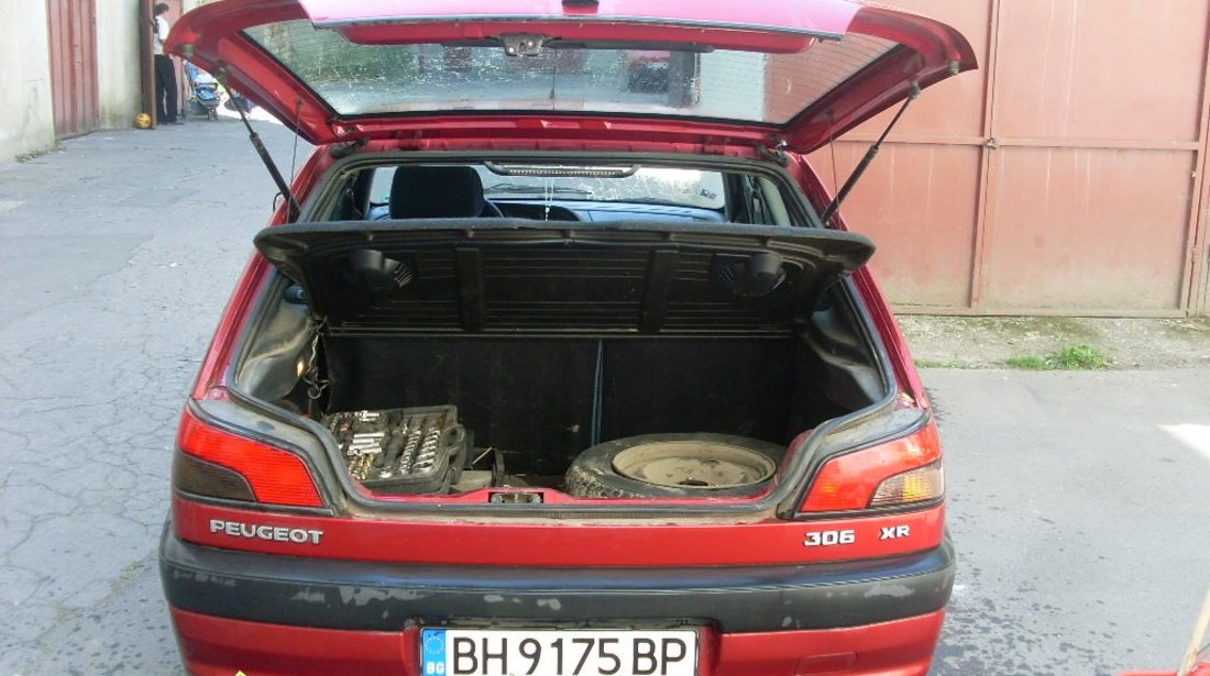 Dezmembrez peugeot 306 1.4,1.6,1.8,1.9,2.0 1993 - 2001