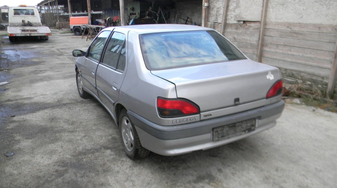 Dezmembrez Peugeot 306 1993 - 2003 1.8 LFZ (XU7JP) ( CP: 101, KW: 74, CCM: 1761 ) Benzina