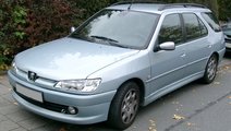 Dezmembrez Peugeot 306 an fabr. 1998, 1.9D Turbo