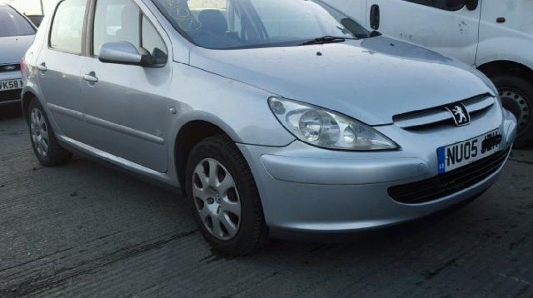 Dezmembrez Peugeot 307, 1.4b 2005