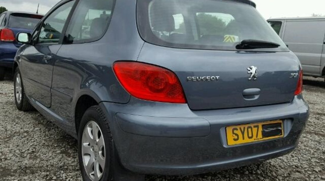 Dezmembrez Peugeot 307, 1.6hdi