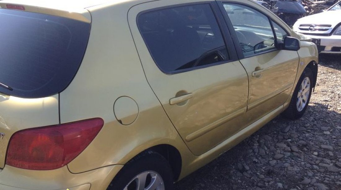 Dezmembrez Peugeot 307 1 6i An 2003