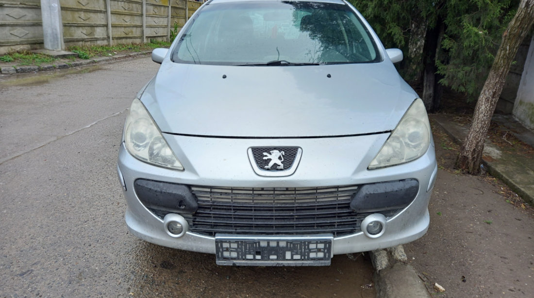 Dezmembrez Peugeot 307 2000 - Prezent 1.6 HDi 90 9HX (DV6ATED4) ( CP: 90, KW: 66, CCM: 1560 ) Motorina