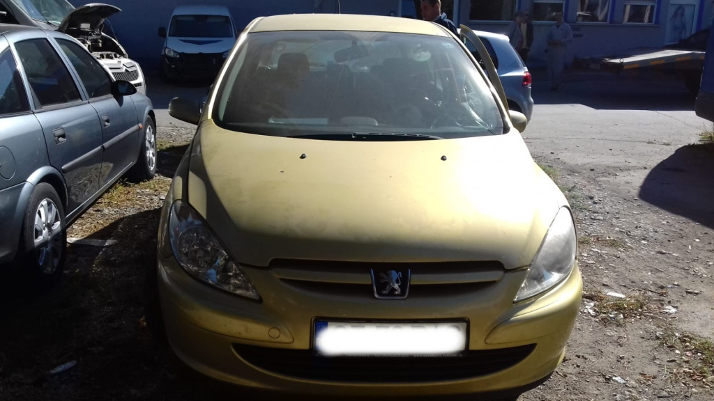 Dezmembrez Peugeot 307 2001 - 2008 1.6 HDi 110 Motorina