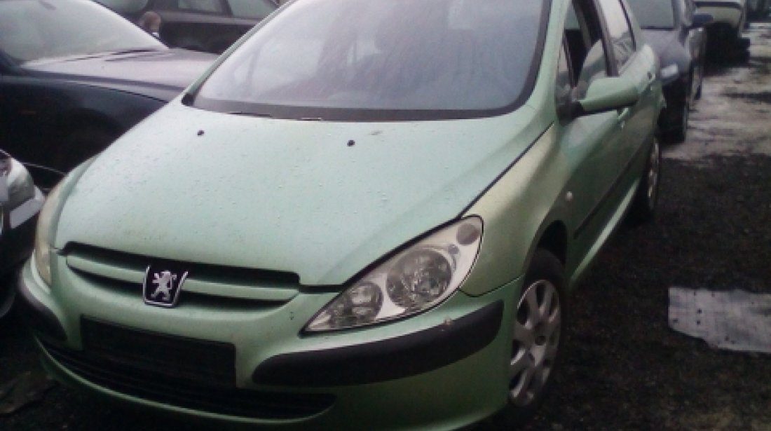 Dezmembrez Peugeot 307, an 2005, motorizare 1.6