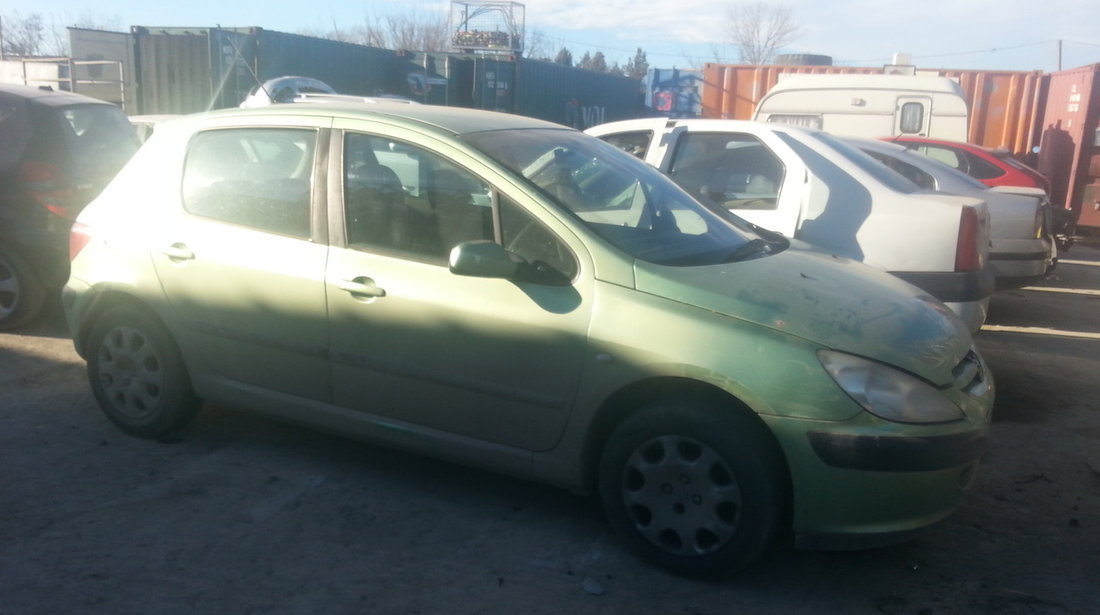 Dezmembrez Peugeot 307 an fabr. 2001, 1.4i