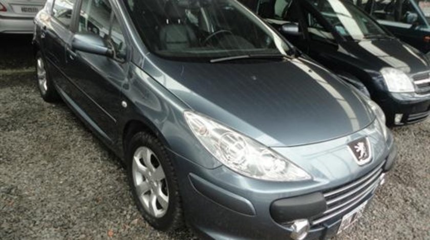 Dezmembrez peugeot 307 hatchback 1.6 hdi 9hx 90 de cai