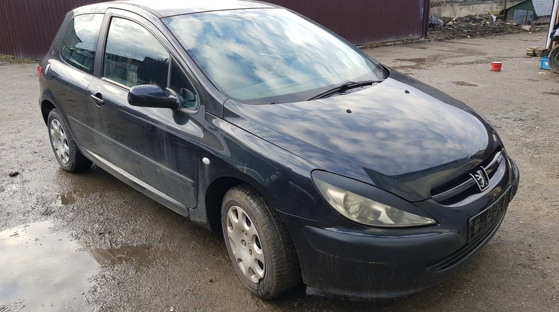 Dezmembrez Peugeot 307 motor 1.6 16v NFU an 2003