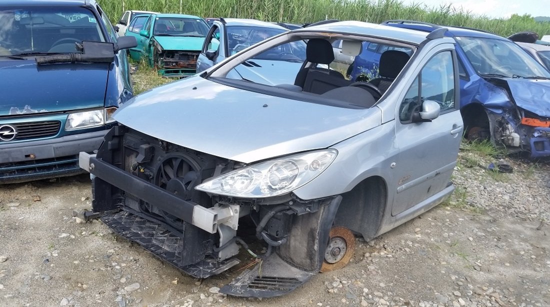 Dezmembrez Peugeot 307 sw, an 2008, 1.6 hdi