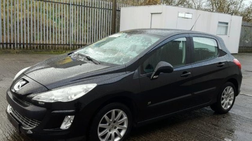 Dezmembrez Peugeot 308 1.6hdi 2010