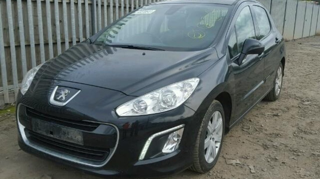 Dezmembrez Peugeot 308