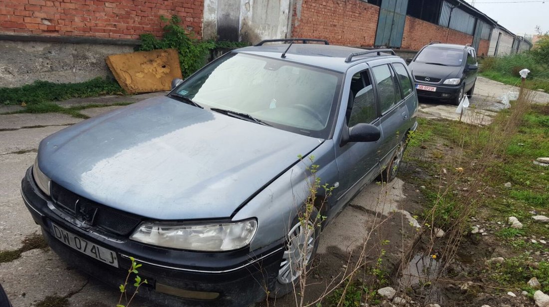 Dezmembrez Peugeot 406 break motor 2.0 hdi an 2000