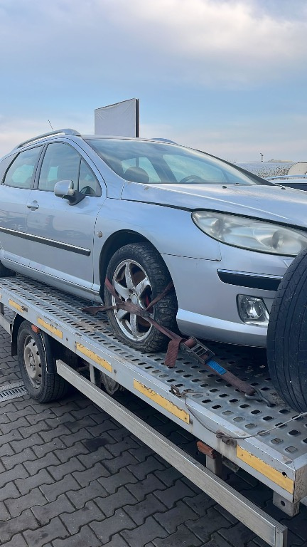 Dezmembrez Peugeot 407 SW 2.2 benzina din 2007
