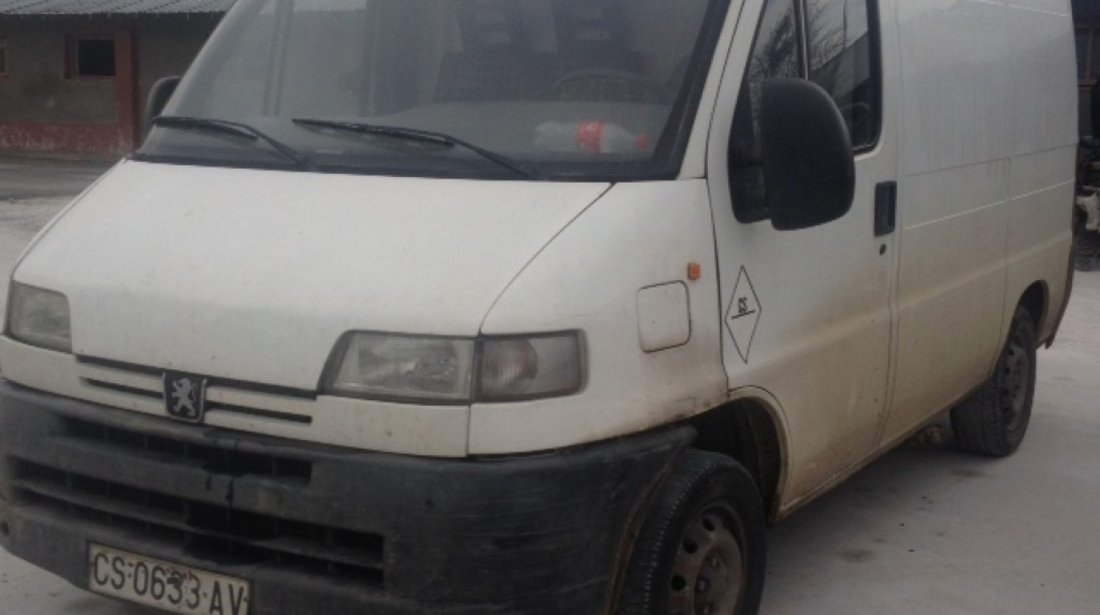 Dezmembrez PEUGEOT BOXER 1999 diesel ORICE PIESA cm1905 bara fata faruri capota