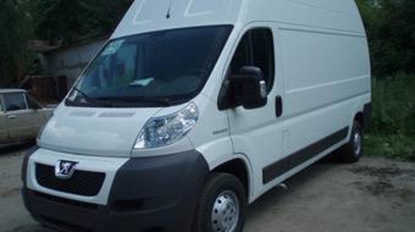 Dezmembrez Peugeot Boxer 2011